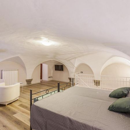 La Casa Di Iole Apartment กอร์โตนา ภายนอก รูปภาพ