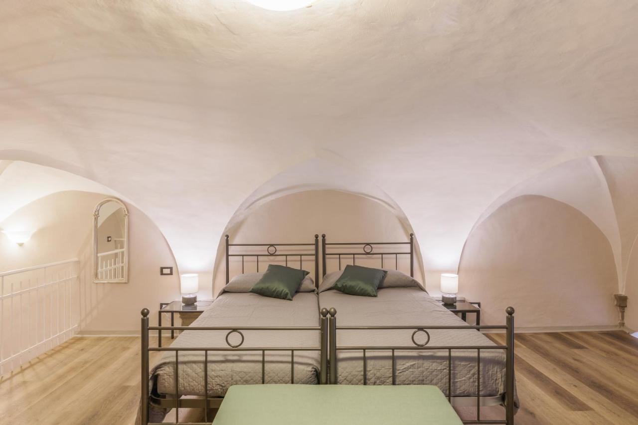 La Casa Di Iole Apartment กอร์โตนา ภายนอก รูปภาพ
