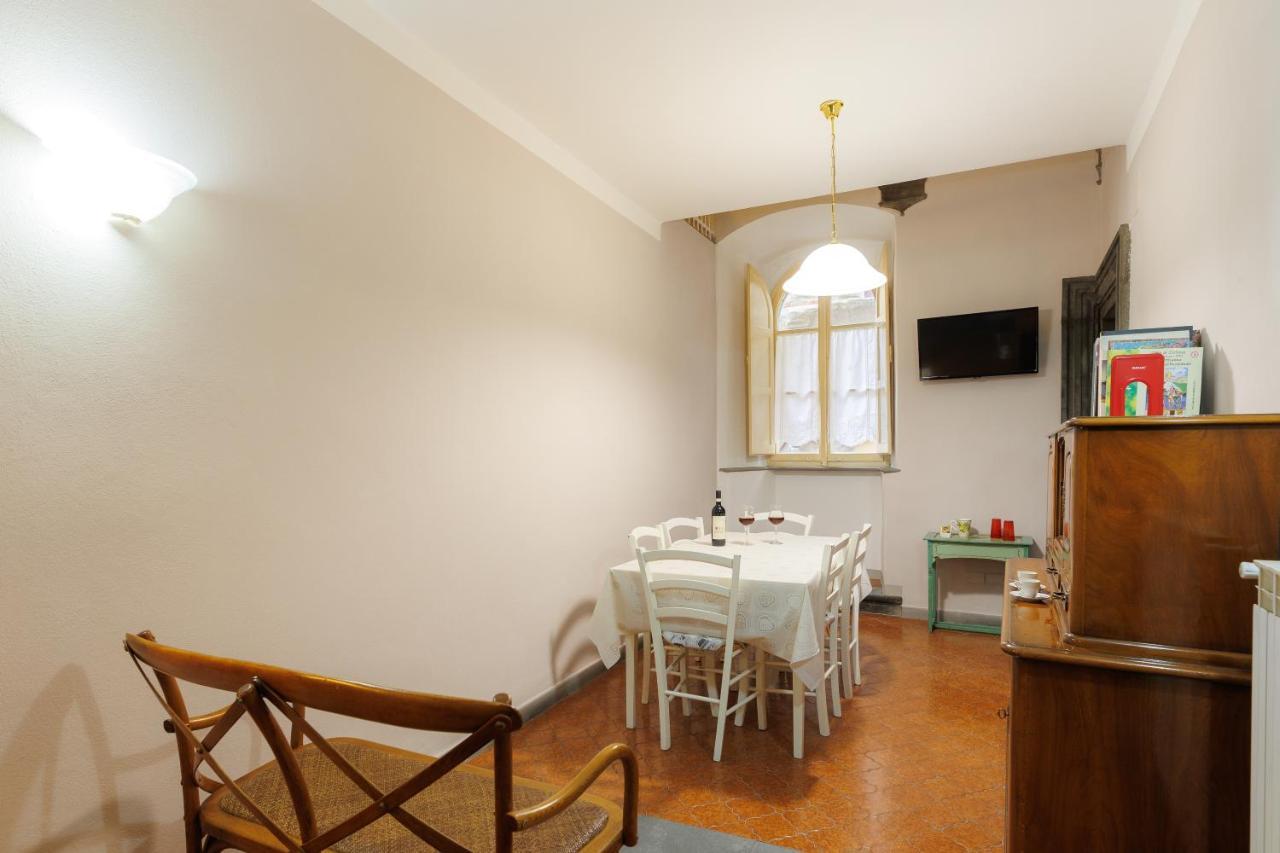 La Casa Di Iole Apartment กอร์โตนา ภายนอก รูปภาพ
