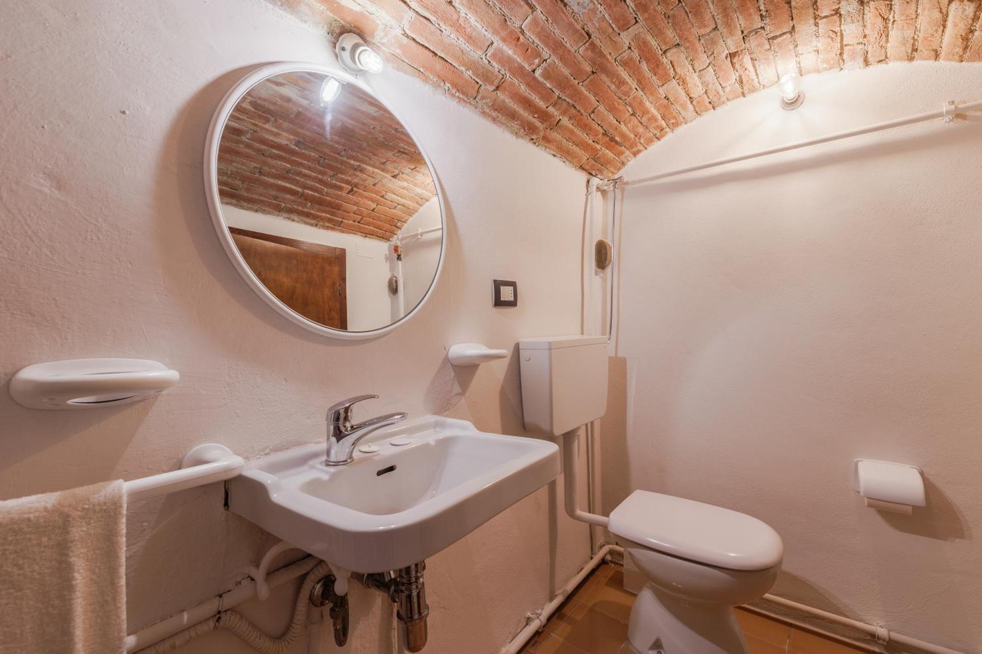 La Casa Di Iole Apartment กอร์โตนา ภายนอก รูปภาพ